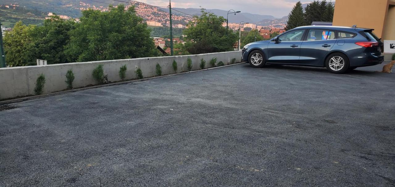 Sleep And Drive Suites Sarajevo Buitenkant foto